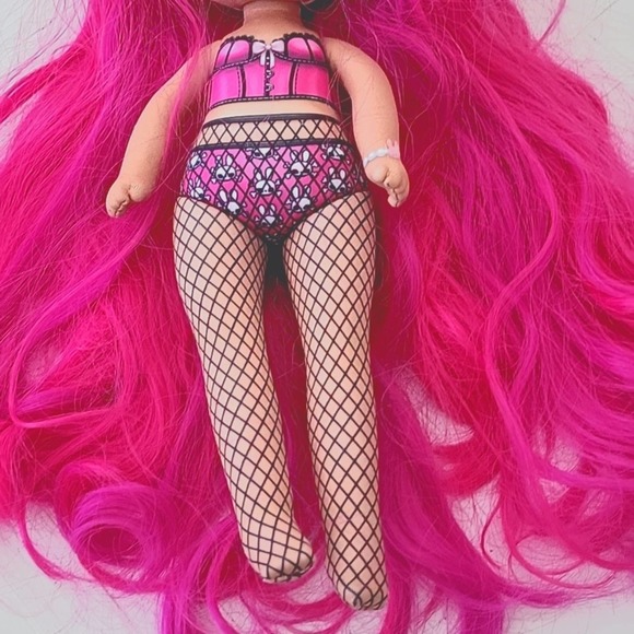 MGA Entertainment Na! Na! Na! Surprise Teen Alex Heart Pink Doll Poseable 11" - Picture 3 of 6
